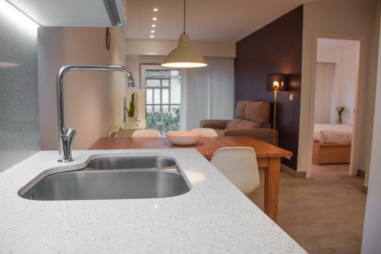Modern & Spacious Apartment Near La Concha Bay サン・セバスティアン エクステリア 写真